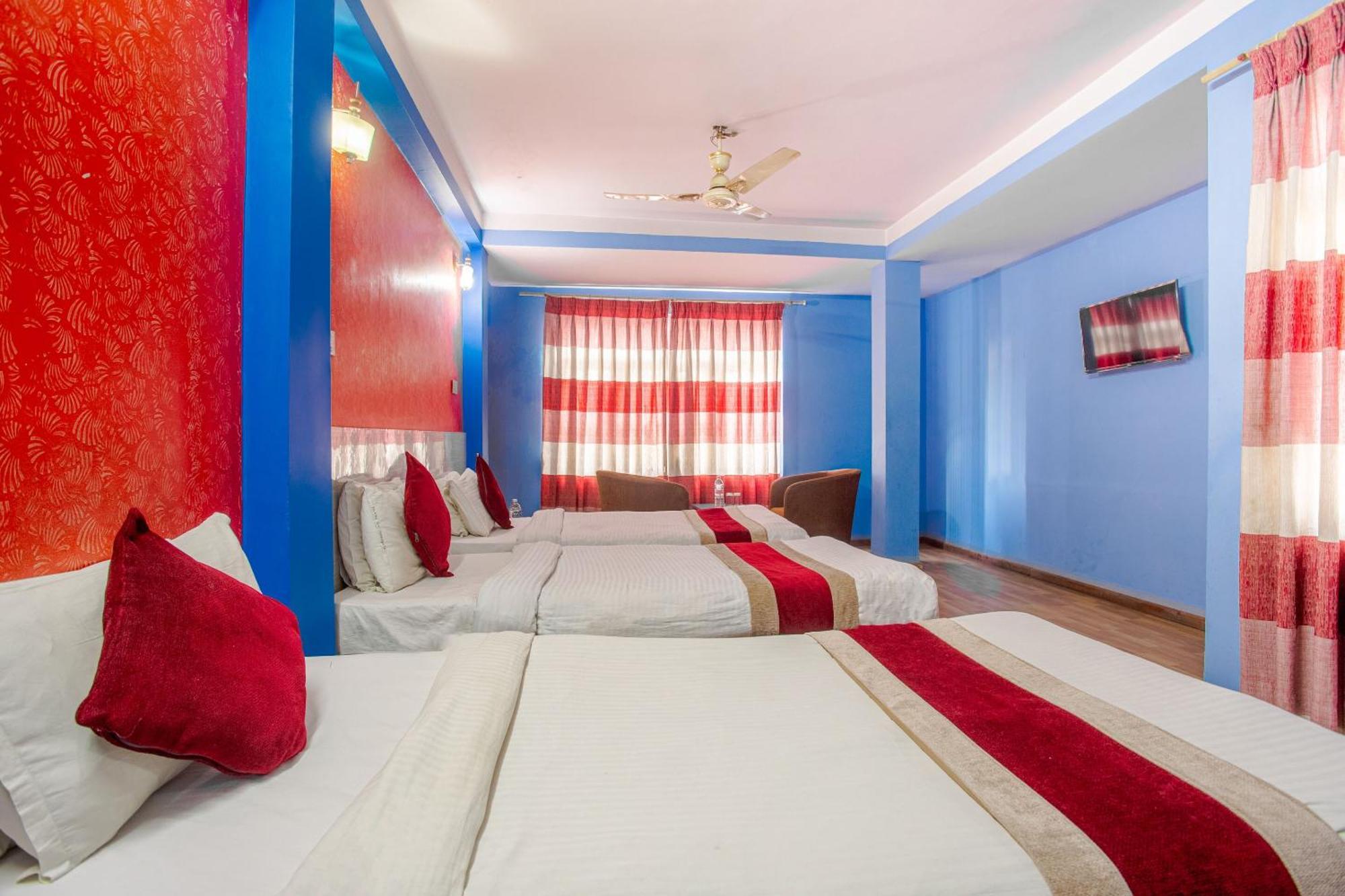 Oyo 808 Hotel Om Ganapati Pvt Ltd Kathmandu Exterior foto